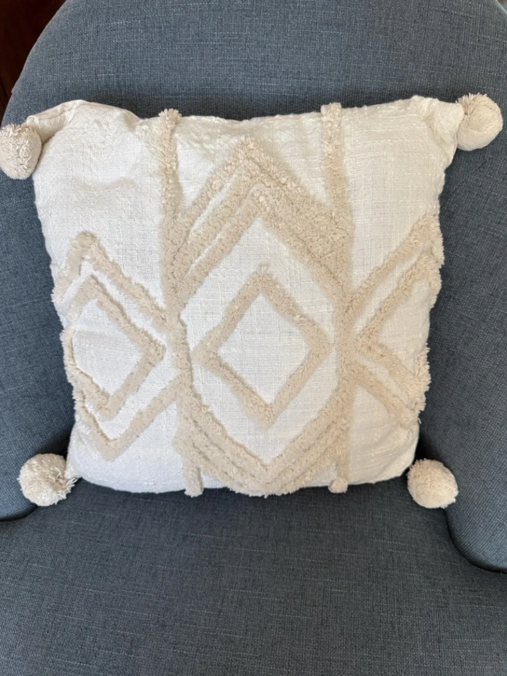 Opalhouse Jungalow Cream Tufted Diamond Throw Pillow Pom Poms Boho 18” New